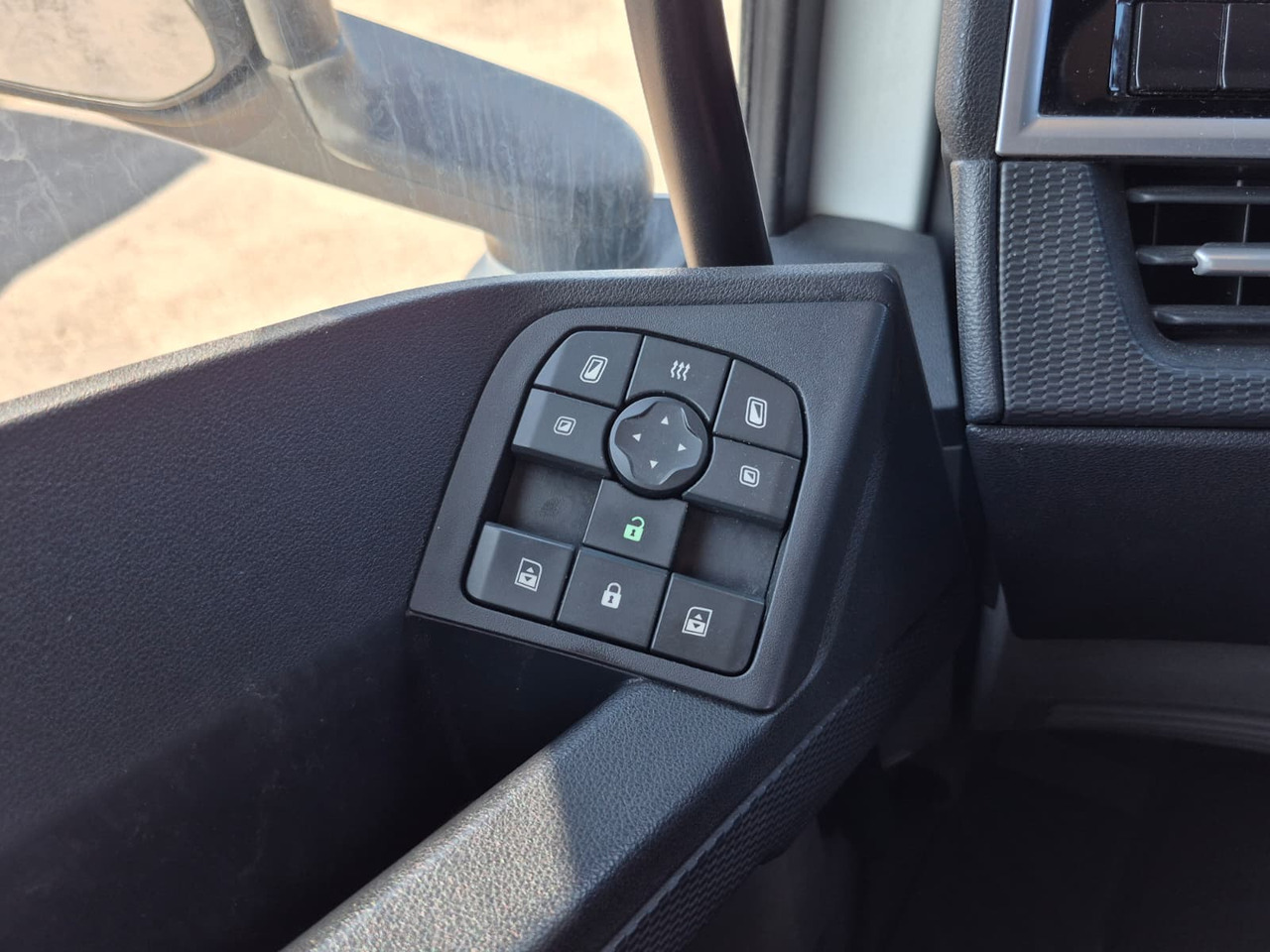 Tractor unit DAF XF480 FT: picture 19