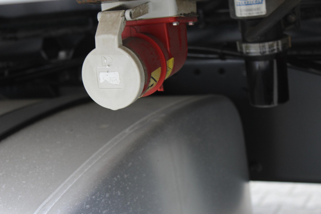 Daf LF 310 E6 CS 1050 Silent Tür+LBW Strom FRC 2028 - Refrigerator truck: picture 5 Daf LF 310 E6 CS 1050 Silent Tür+LBW Strom FRC 2028 - Refrigerator truck: picture 5