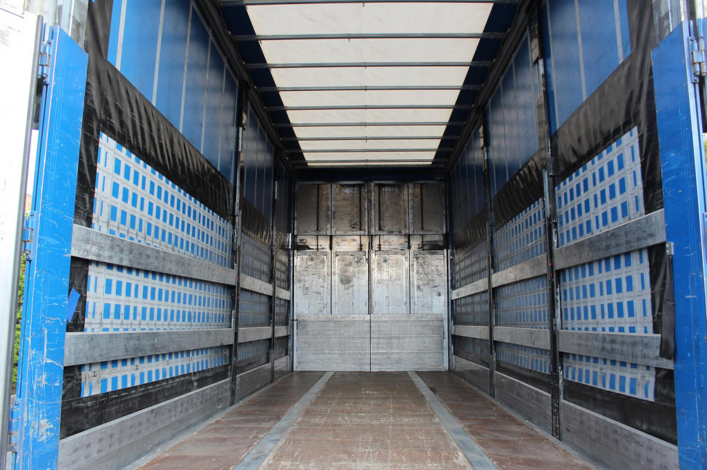 Curtainsider truck MAN TGX 26.460 Retarder Jumbo-Zug 120M3 Durchlade: picture 14