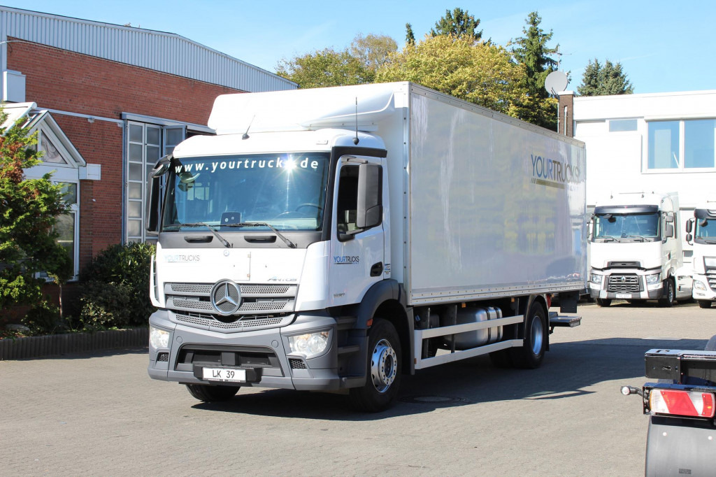 Mercedes-Benz Antos 1830 E6 Koffer 7,7m LBW Rolltor - Box truck: picture 1 Mercedes-Benz Antos 1830 E6 Koffer 7,7m LBW Rolltor - Box truck: picture 1