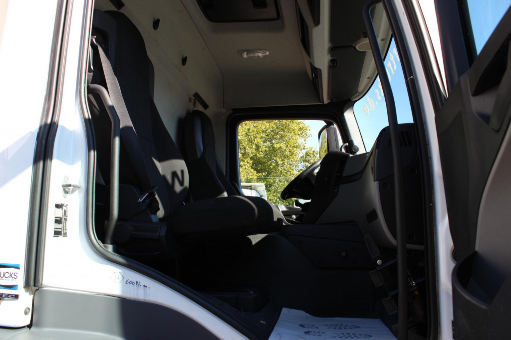 Mercedes-Benz Antos 1830 E6 Koffer 7,7m LBW Rolltor - Box truck: picture 5 Mercedes-Benz Antos 1830 E6 Koffer 7,7m LBW Rolltor - Box truck: picture 5