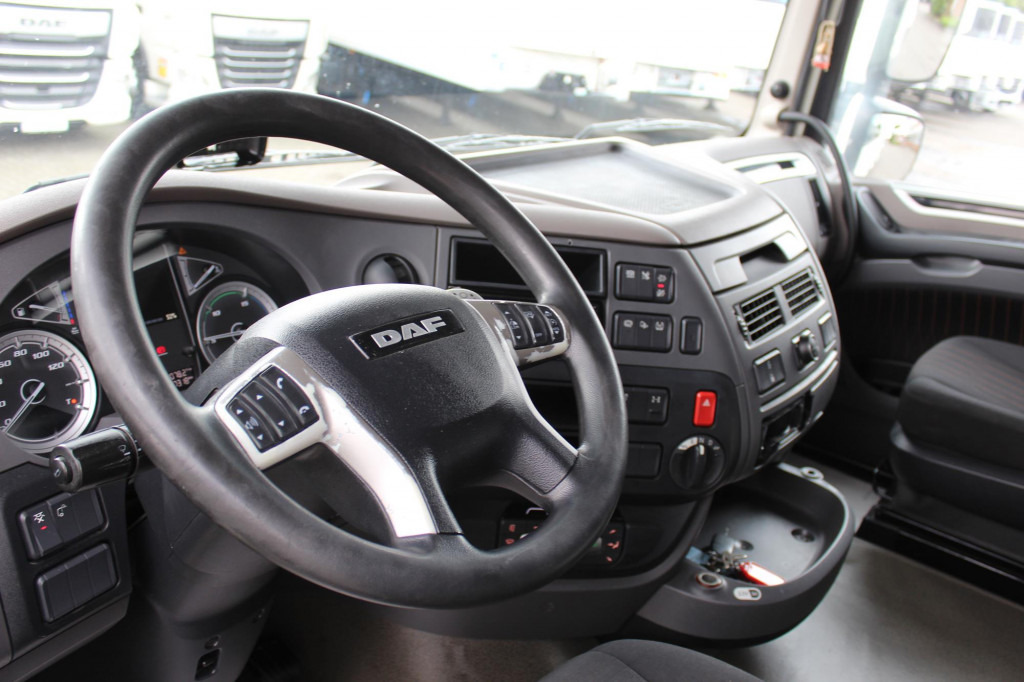 Daf XF 530 SC Retarder ACC LDWS Standklima Kühlbox - Tractor unit: picture 3 Daf XF 530 SC Retarder ACC LDWS Standklima Kühlbox - Tractor unit: picture 3