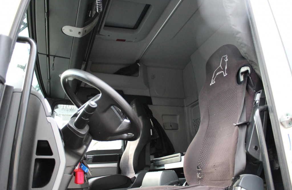 MAN TGX 18.480 E6 Retarder Kompressor Alufelgen Kühl - Tractor unit: picture 4 MAN TGX 18.480 E6 Retarder Kompressor Alufelgen Kühl - Tractor unit: picture 4