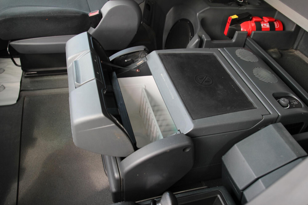 MAN TGX 18.520 E6 XXL D38 Retarder 2 Tank - Tractor unit: picture 4 MAN TGX 18.520 E6 XXL D38 Retarder 2 Tank - Tractor unit: picture 4