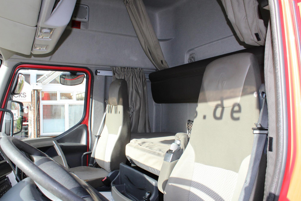 Renault Premium 460 EEV 2 Tanks 2 Liegen - Tractor unit: picture 3 Renault Premium 460 EEV 2 Tanks 2 Liegen - Tractor unit: picture 3