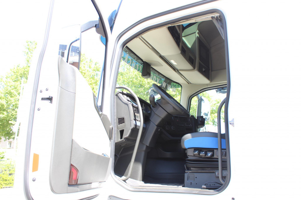 Volvo FH 500 Globe XL I-Park Cool Navi Miete-Rent! - Tractor unit: picture 2 Volvo FH 500 Globe XL I-Park Cool Navi Miete-Rent! - Tractor unit: picture 2