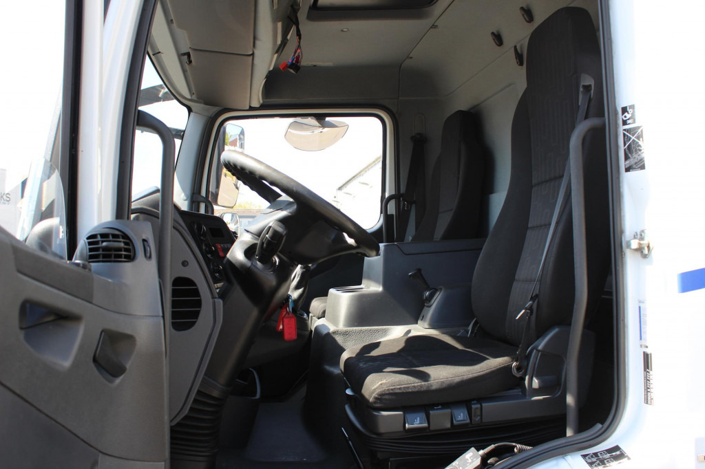 Mercedes-Benz Atego 1221 E6 Koffer Klima LDW Schalter LBW - Truck: picture 5 Mercedes-Benz Atego 1221 E6 Koffer Klima LDW Schalter LBW - Truck: picture 5