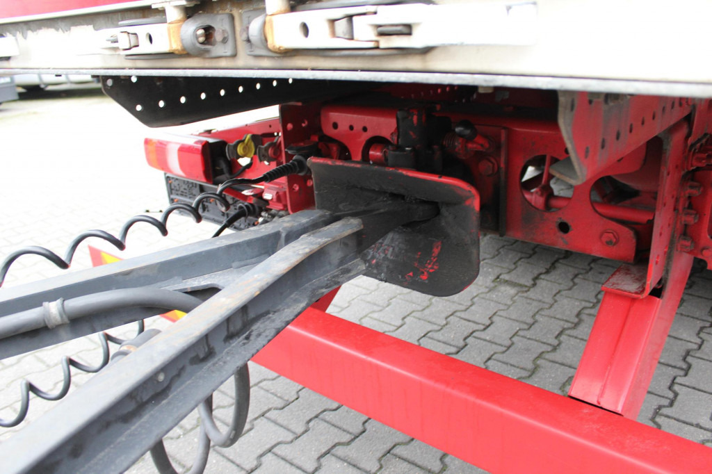 Mercedes-Benz Actros 2548 Koffer Retarder Schlafkab Kühlbox - Van: picture 3 Mercedes-Benz Actros 2548 Koffer Retarder Schlafkab Kühlbox - Van: picture 3