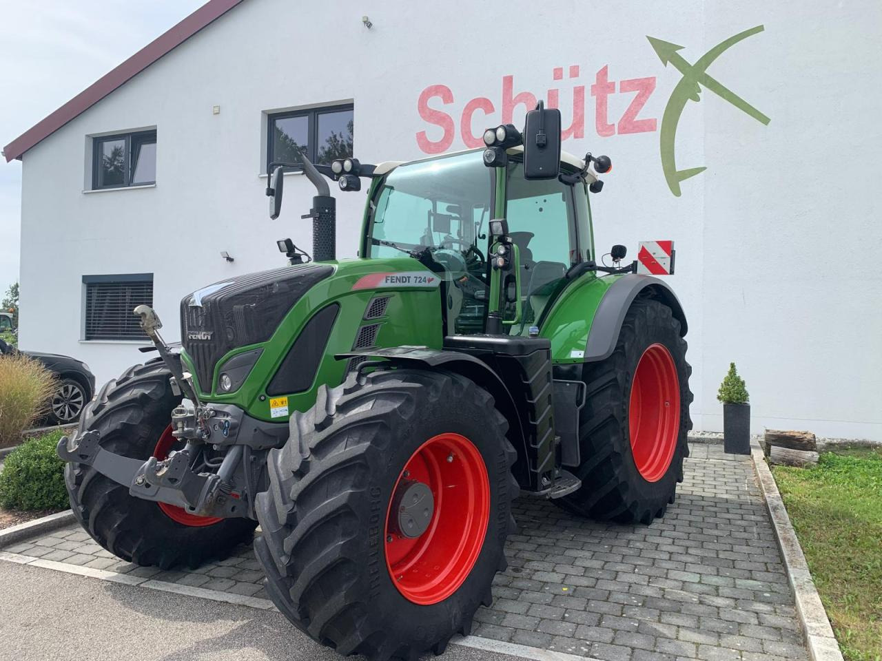 Fendt 724 Vario Power Plus mit GPS - Farm tractor: picture 1 Fendt 724 Vario Power Plus mit GPS - Farm tractor: picture 1