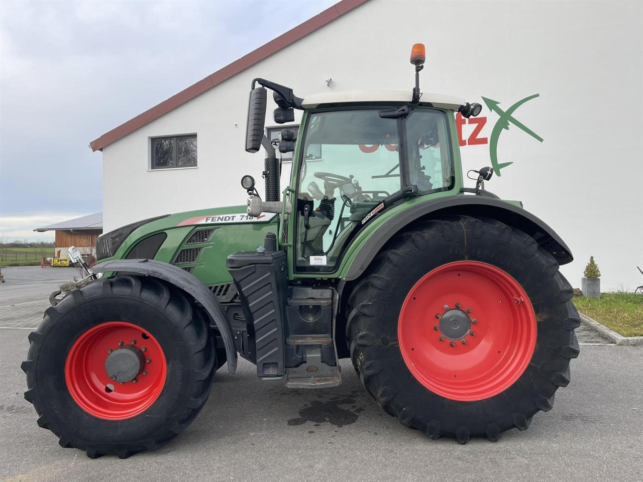 Fendt Fendt 718 Vario SCR Lenksystem, SERVICE neu, 724 720 - Farm tractor: picture 3 Fendt Fendt 718 Vario SCR Lenksystem, SERVICE neu, 724 720 - Farm tractor: picture 3
