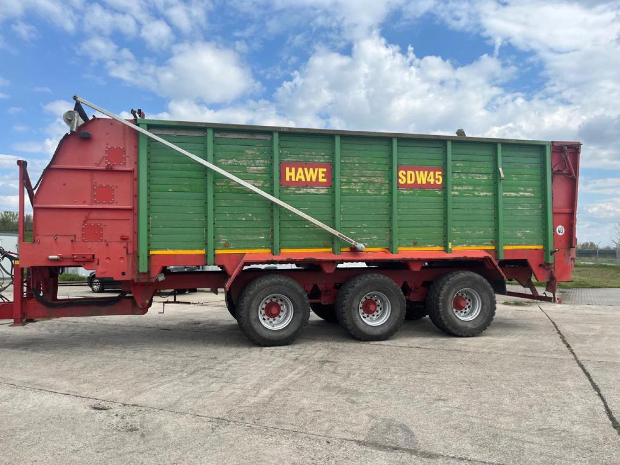 HAWE Tridem SDW 45T mit Heckentleerung - Farm tipping trailer/ Dumper: picture 1 HAWE Tridem SDW 45T mit Heckentleerung - Farm tipping trailer/ Dumper: picture 1