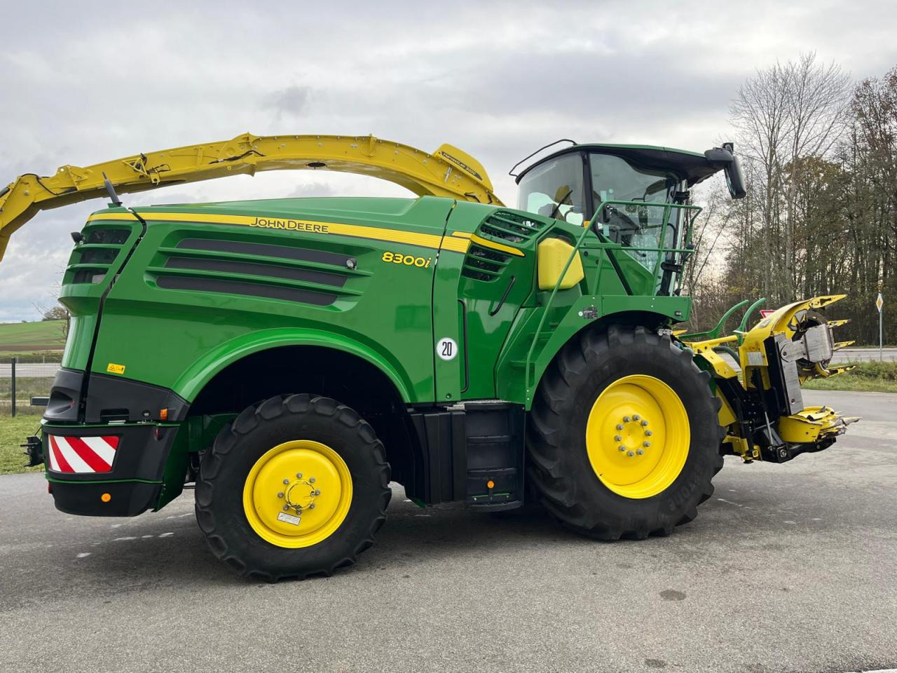 John Deere 8300i JD mit 910Bh, Havestlap, Pickup, Kemper - Forage harvester: picture 5 John Deere 8300i JD mit 910Bh, Havestlap, Pickup, Kemper - Forage harvester: picture 5