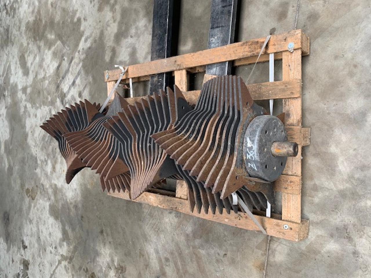 CLAAS Rotor Quadrant 3200FC, Teilenummer: 0008566900 - Spare parts for Square baler: picture 1 CLAAS Rotor Quadrant 3200FC, Teilenummer: 0008566900 - Spare parts for Square baler: picture 1