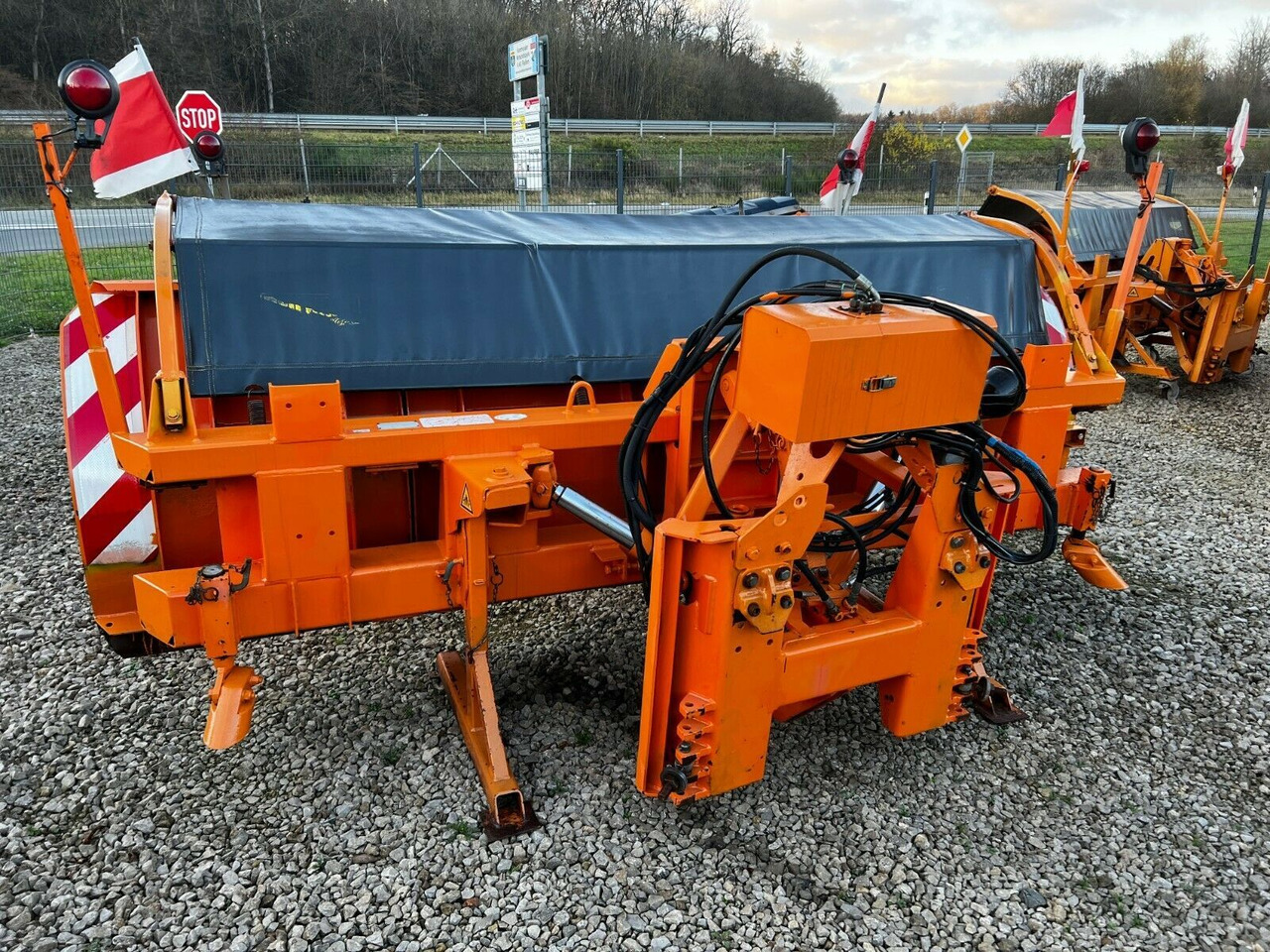 Beilhack PVF 29-4 Elektro Schneepflug Winterdien Beilhack PVF 29-4 Elektro Schneepflug Winterdien - Snow plough for Municipal/ Special vehicle: picture 1 Beilhack PVF 29-4 Elektro Schneepflug Winterdien Beilhack PVF 29-4 Elektro Schneepflug Winterdien - Snow plough for Municipal/ Special vehicle: picture 1