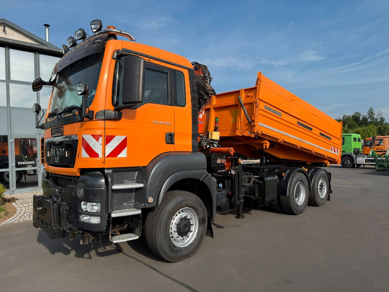 MAN TGS 28.400 6x4-4 BL Kipper / Kran / Winterdienst - Tipper, Crane truck: picture 1 MAN TGS 28.400 6x4-4 BL Kipper / Kran / Winterdienst - Tipper, Crane truck: picture 1