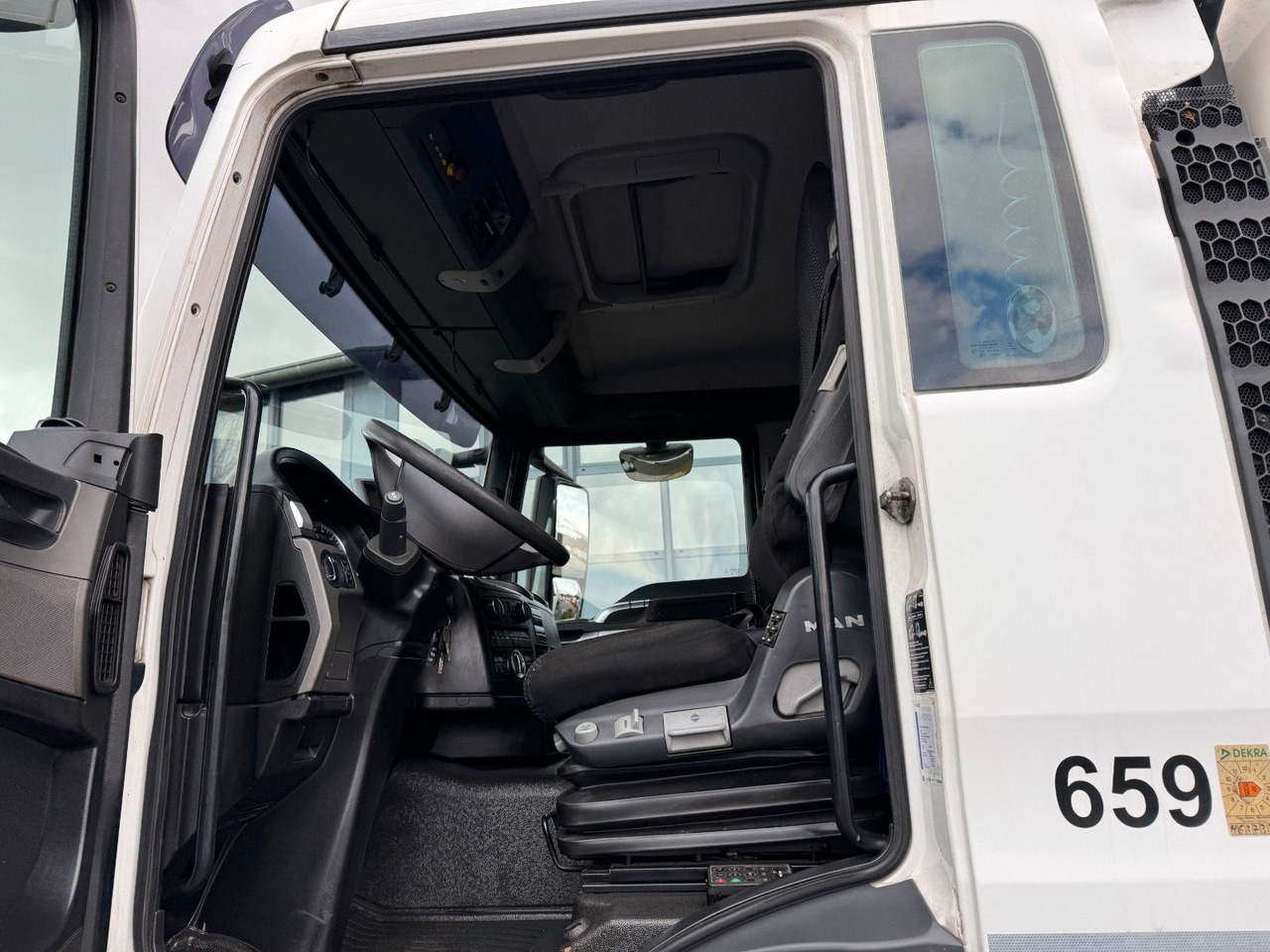 MAN TGS 32.360 8x2 Euro 5 Faun Rotopress 525 L MAN TGS 32.360 8x2 Euro 5 Faun Rotopress 525 L on lease MAN TGS 32.360 8x2 Euro 5 Faun Rotopress 525 L MAN TGS 32.360 8x2 Euro 5 Faun Rotopress 525 L: picture 12