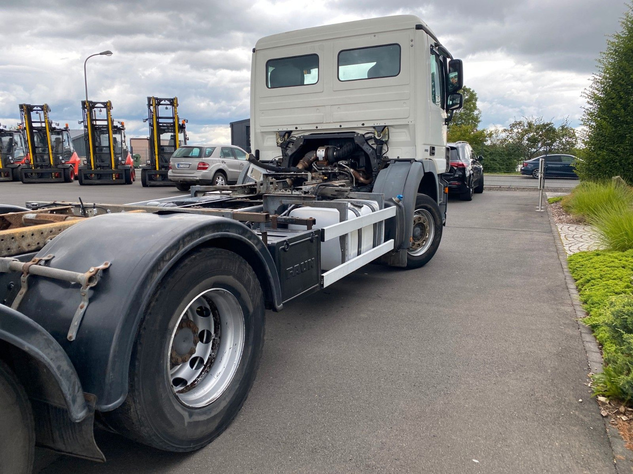 Mercedes-Benz Actros 2532 MP3 6x2 Hydraulik, 10 x am Lager Mercedes-Benz Actros 2532 MP3 6x2 Hydraulik, 10 x am Lager - Cab chassis truck: picture 5 Mercedes-Benz Actros 2532 MP3 6x2 Hydraulik, 10 x am Lager Mercedes-Benz Actros 2532 MP3 6x2 Hydraulik, 10 x am Lager - Cab chassis truck: picture 5