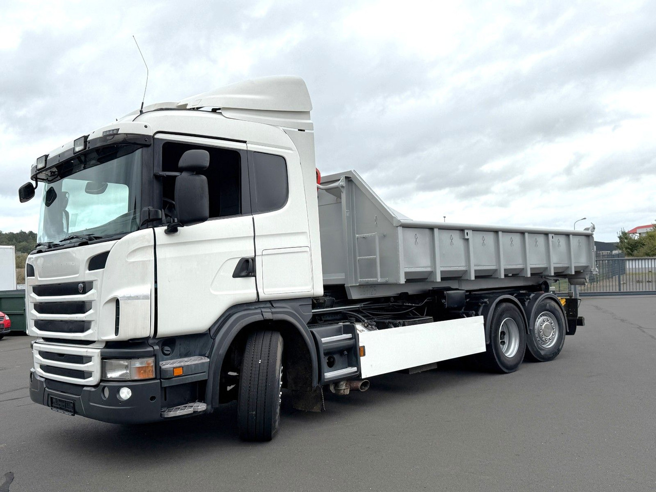 Scania G 440 LB 6x2 Knickhaken Retarder, Klima - Hook lift truck: picture 1 Scania G 440 LB 6x2 Knickhaken Retarder, Klima - Hook lift truck: picture 1