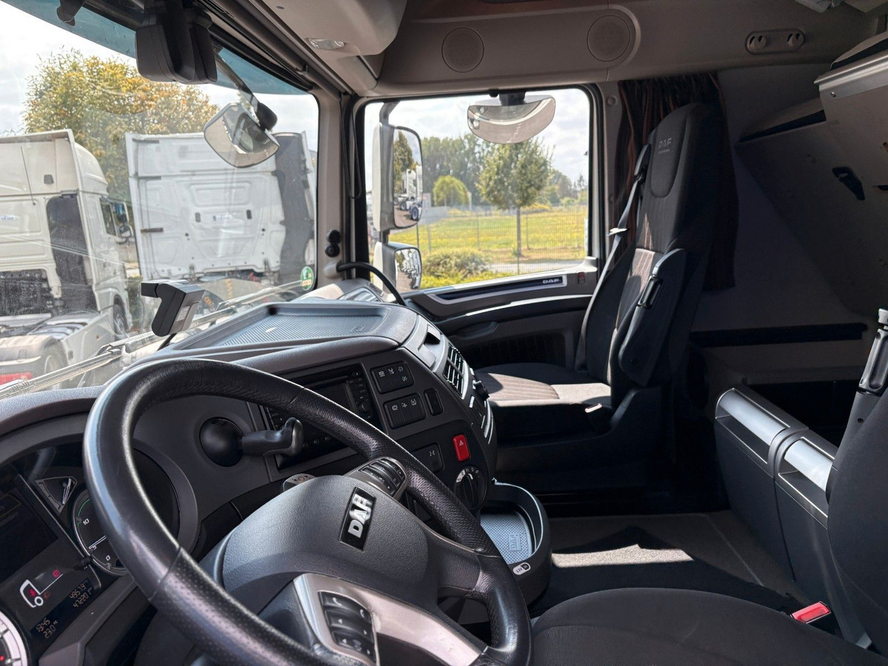 DAF XF 480 FT SSC, Abbiegeassistent, Standklima - Tractor unit: picture 2 DAF XF 480 FT SSC, Abbiegeassistent, Standklima - Tractor unit: picture 2