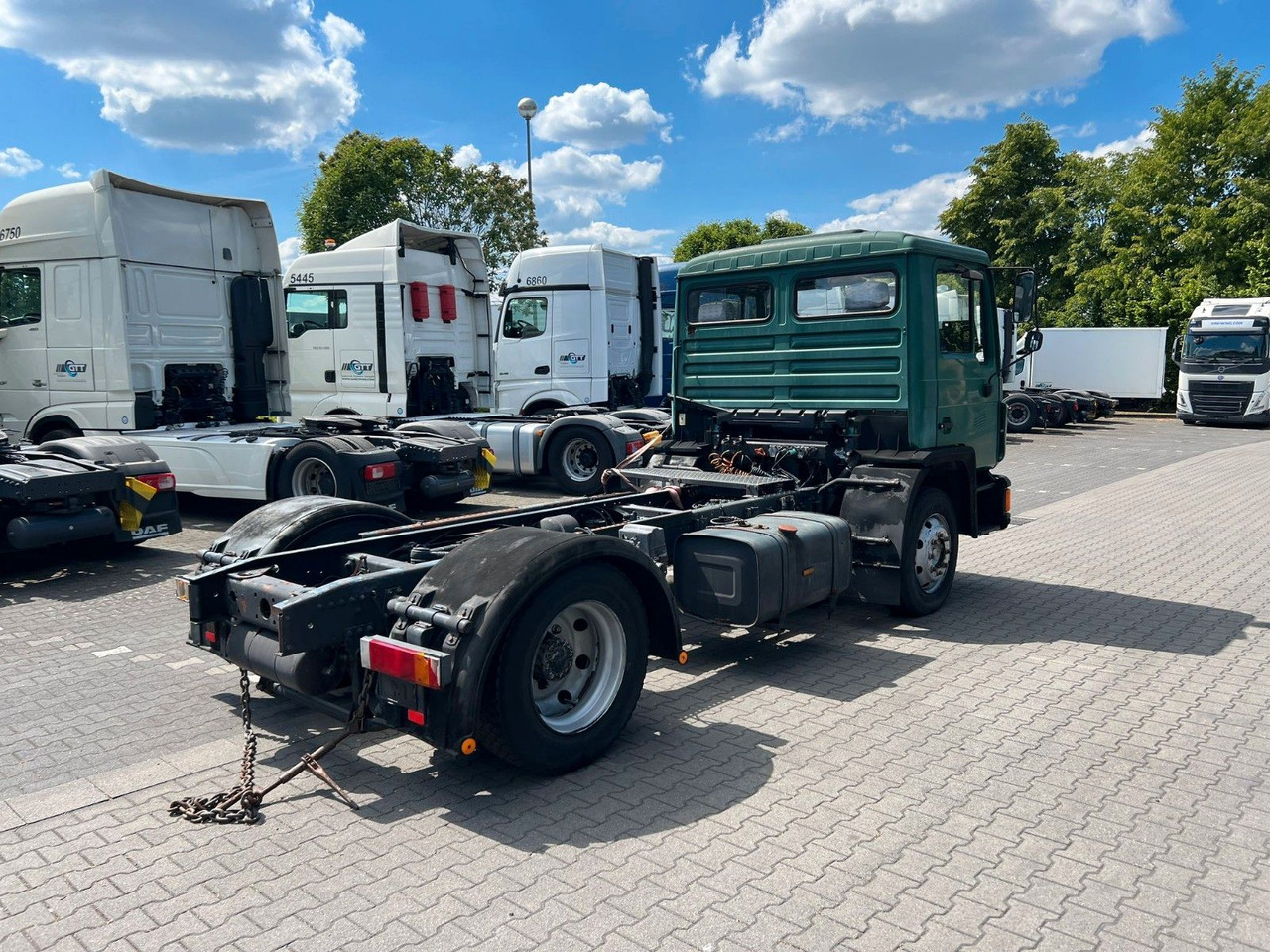 MAN 14.232 FLS - Tractor unit: picture 3 MAN 14.232 FLS - Tractor unit: picture 3