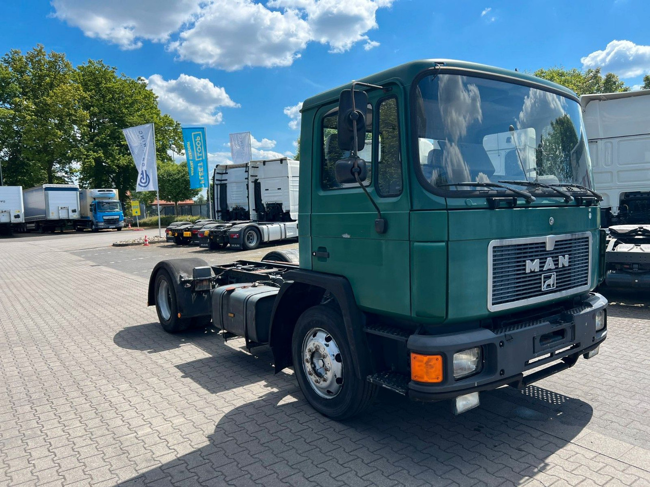 MAN 14.232 FLS - Tractor unit: picture 1 MAN 14.232 FLS - Tractor unit: picture 1