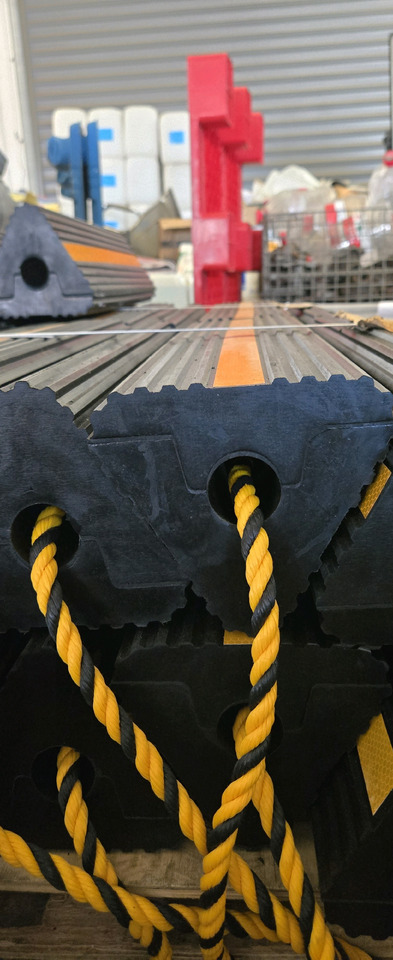 AirBusiness GSE aircraft shocks - Ground support equipment: picture 3 AirBusiness GSE aircraft shocks - Ground support equipment: picture 3