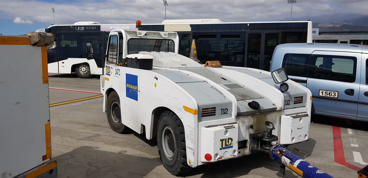 TLD Pushback TMX150-15 - Pushback tractor: picture 1 TLD Pushback TMX150-15 - Pushback tractor: picture 1