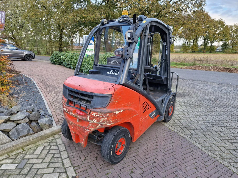 Linde H25D-02 - Diesel forklift: picture 4 Linde H25D-02 - Diesel forklift: picture 4