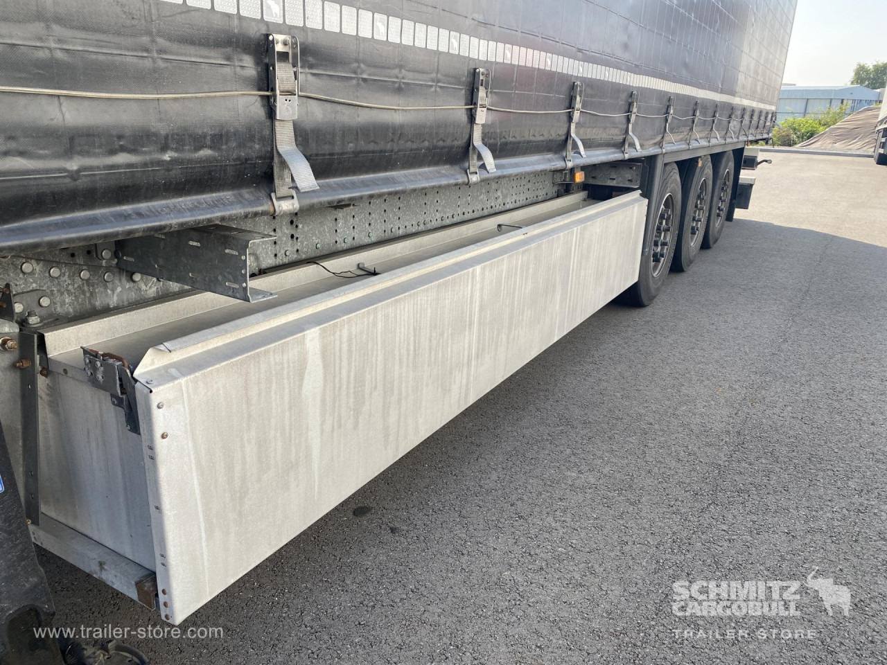 SCHMITZ Curtainsider Standard - Curtainsider semi-trailer: picture 2 SCHMITZ Curtainsider Standard - Curtainsider semi-trailer: picture 2