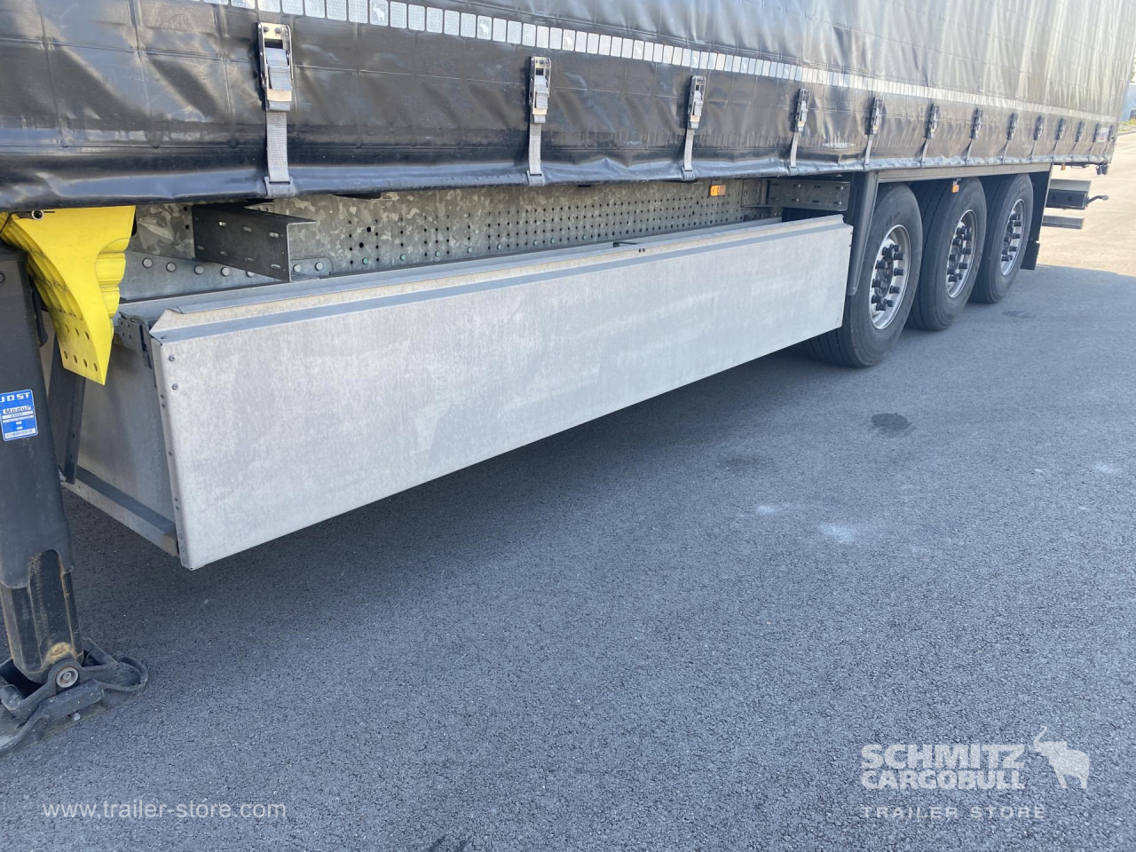SCHMITZ Curtainsider Standard - Curtainsider semi-trailer: picture 5 SCHMITZ Curtainsider Standard - Curtainsider semi-trailer: picture 5