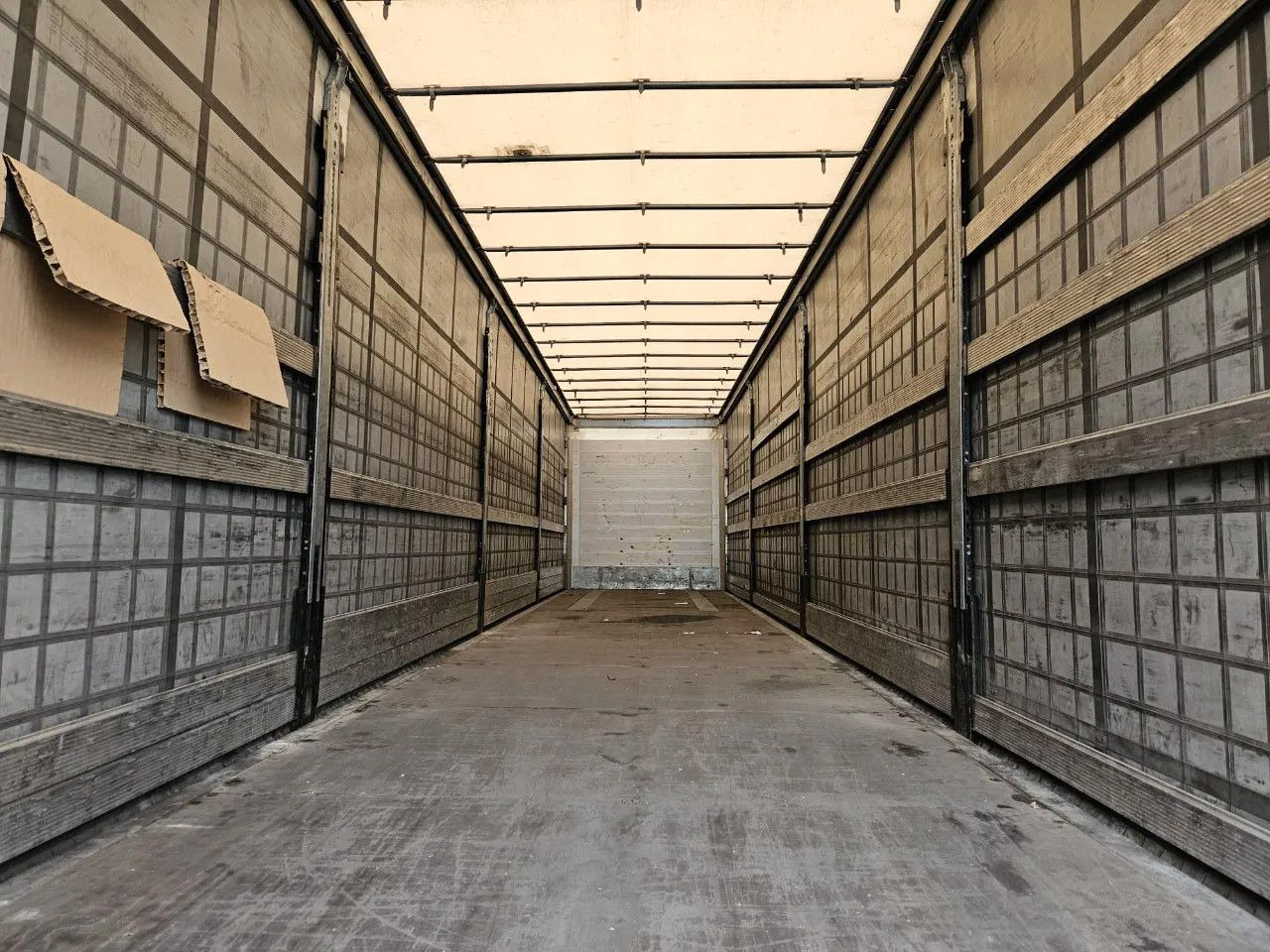 Schmitz Cargobull SCB S3T Side Curtains - Standard - Curtainsider semi-trailer: picture 5 Schmitz Cargobull SCB S3T Side Curtains - Standard - Curtainsider semi-trailer: picture 5