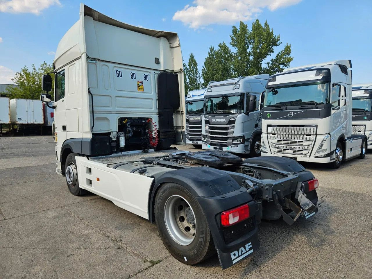 DAF XF 480 SSC-Standard-StandKlima-4 Units-4 new tir - Tractor unit: picture 4 DAF XF 480 SSC-Standard-StandKlima-4 Units-4 new tir - Tractor unit: picture 4