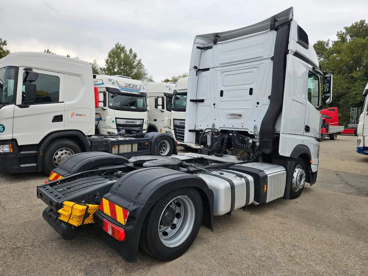 Mercedes-Benz Actros 1851 Mega, BigSpace, Standklima, 2 units - Tractor unit: picture 3 Mercedes-Benz Actros 1851 Mega, BigSpace, Standklima, 2 units - Tractor unit: picture 3
