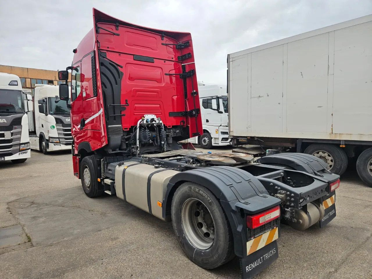 Renault T520 HSC, Standard, Retarder - Tractor unit: picture 4 Renault T520 HSC, Standard, Retarder - Tractor unit: picture 4