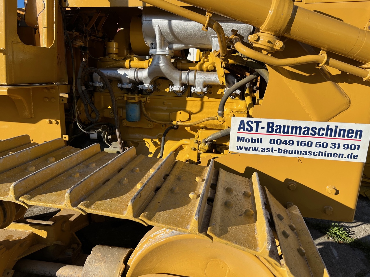 KOMATSU D65-E - Bulldozer: picture 2 KOMATSU D65-E - Bulldozer: picture 2