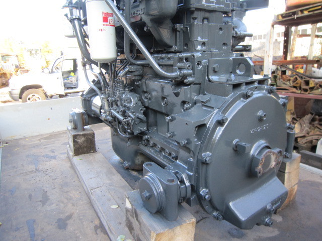 Komatsu Motor Typ S6D 125 E-2 für D65PX/ EX - Engine for Bulldozer: picture 2 Komatsu Motor Typ S6D 125 E-2 für D65PX/ EX - Engine for Bulldozer: picture 2
