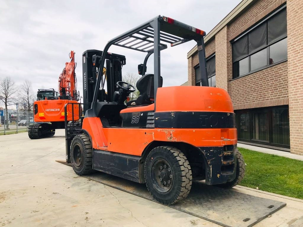 Toyota 7 FB MF 50 - Electric forklift: picture 5 Toyota 7 FB MF 50 - Electric forklift: picture 5