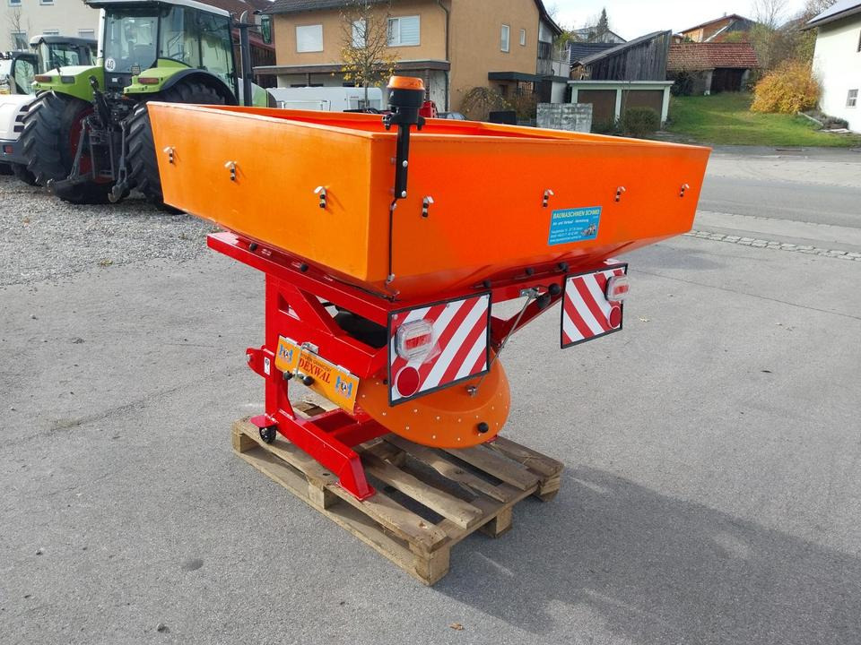 Salzstreuer 550-1200kg Sand Splitt Schlepper Traktor Streuer - Sand/ Salt spreader: picture 5 Salzstreuer 550-1200kg Sand Splitt Schlepper Traktor Streuer - Sand/ Salt spreader: picture 5