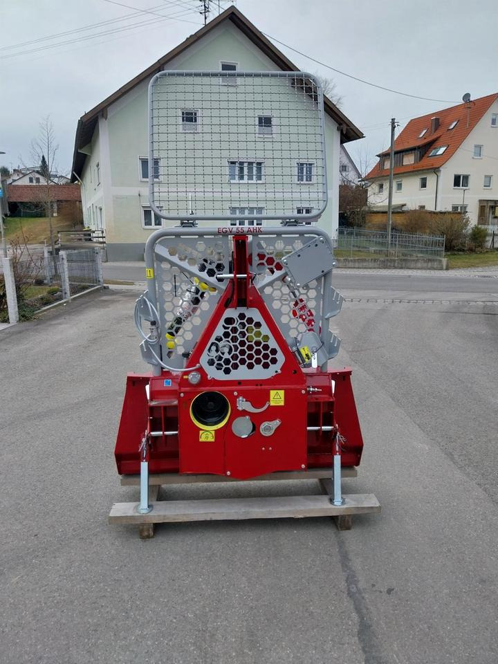 Neue Forstseilwinde Seilwinde Tajfun EGV 55 AHK Funk 35, 55, 65 - Winch for Forestry equipment: picture 5 Neue Forstseilwinde Seilwinde Tajfun EGV 55 AHK Funk 35, 55, 65 - Winch for Forestry equipment: picture 5