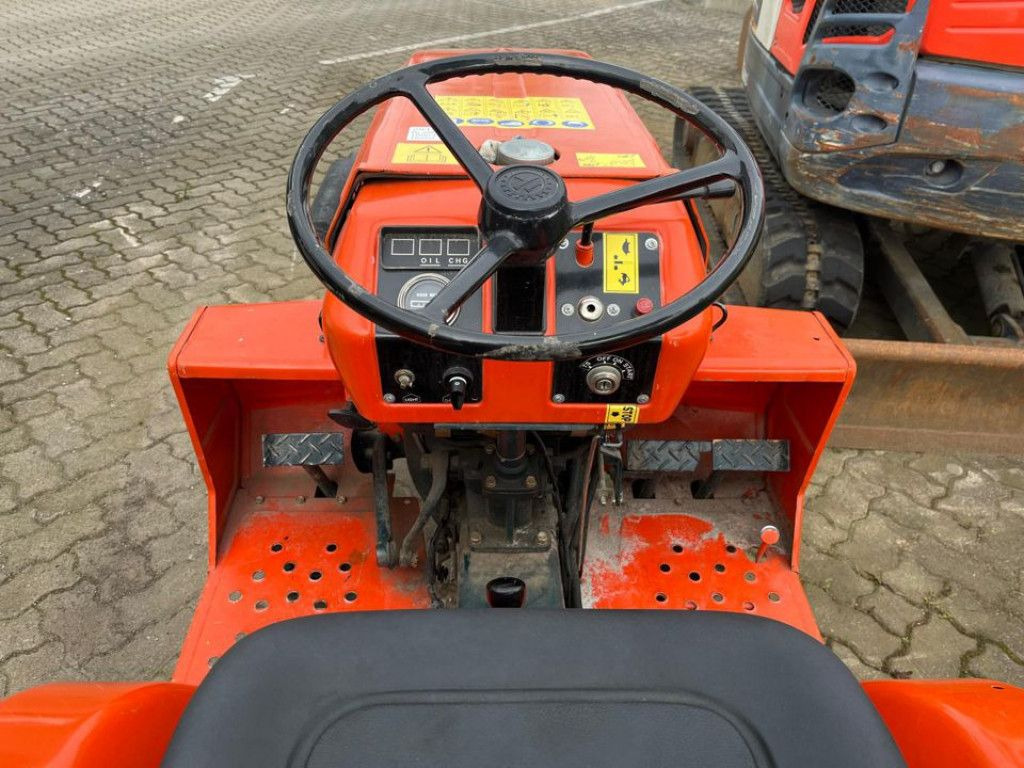 Farm tractor Kubota Trecker 1400 Diverse mit Zapfwelle am Heck und H: picture 6