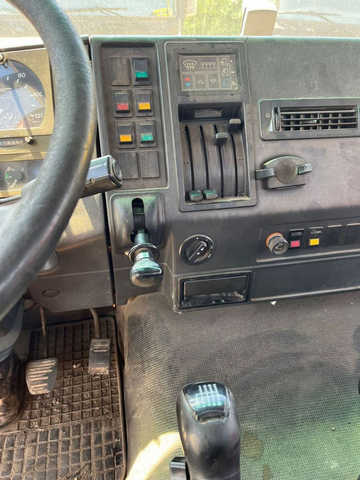 MAN F2000 27.342 6x4 Abrollkipper mit Kran on lease MAN F2000 27.342 6x4 Abrollkipper mit Kran: picture 7