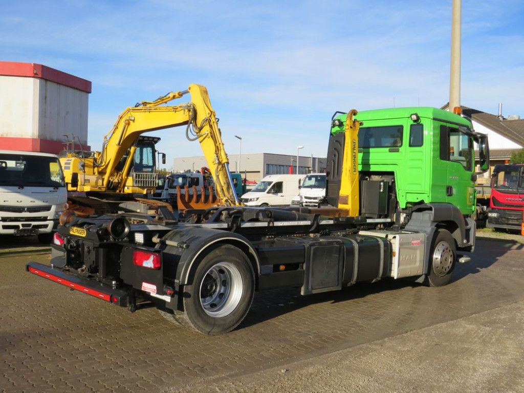 MAN TG-S 18.320 BL Abrollkipper - Hook lift truck: picture 4 MAN TG-S 18.320 BL Abrollkipper - Hook lift truck: picture 4