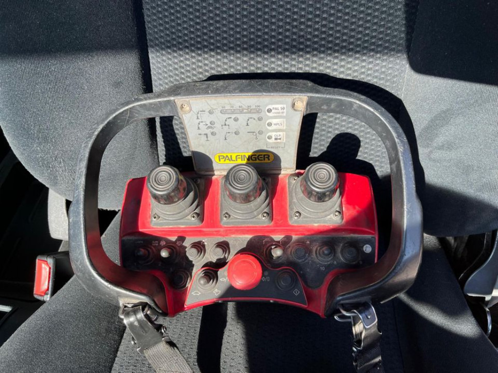 Dropside/ Flatbed truck, Crane truck MAN TG-S 26.400 6x2-2 BL Pritsche Heckkran 5xhydr.Ausschub, Funk: picture 15 Dropside/ Flatbed truck, Crane truck MAN TG-S 26.400 6x2-2 BL Pritsche Heckkran 5xhydr.Ausschub, Funk: picture 15