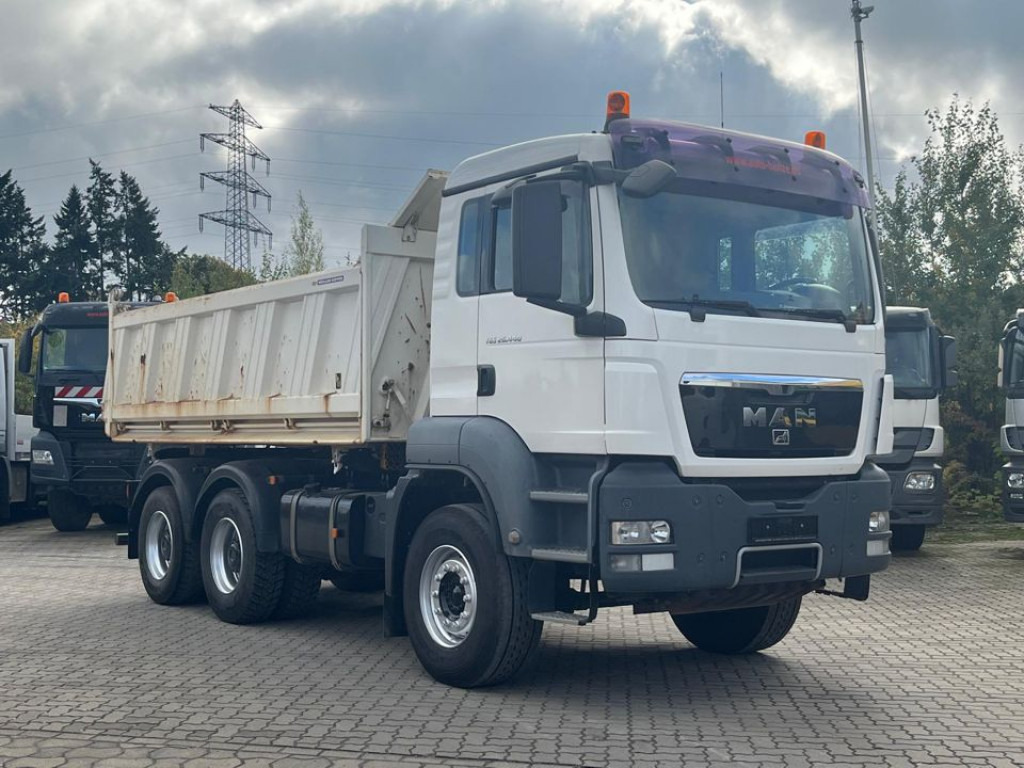 MAN TG-S 26.440 6x4 BB 3-Achs Kipper Schalter - Tipper: picture 5 MAN TG-S 26.440 6x4 BB 3-Achs Kipper Schalter - Tipper: picture 5