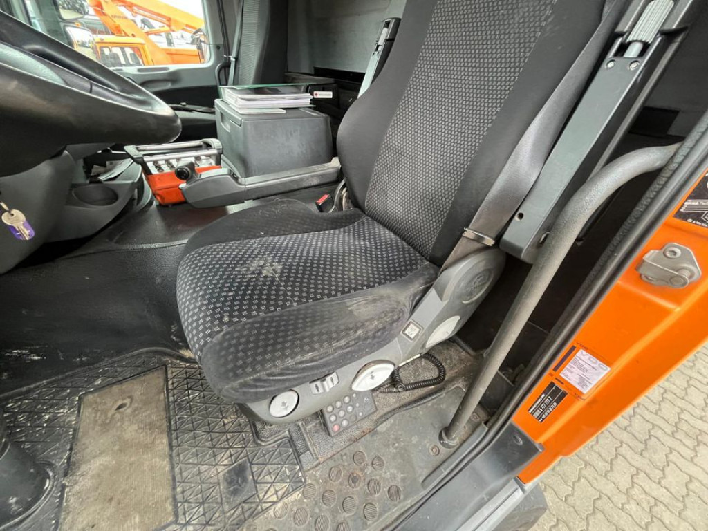 MERCEDES-BENZ Actros 2546 L 6x2 Saug + Spülwagen super Zustand ADR - Vacuum truck: picture 3 MERCEDES-BENZ Actros 2546 L 6x2 Saug + Spülwagen super Zustand ADR - Vacuum truck: picture 3