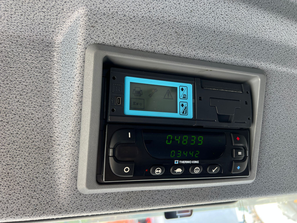 MERCEDES-BENZ Atego 1224 L  Kühlkoffer LBW Tiefkühler 6,2m LBW - Refrigerator truck: picture 2 MERCEDES-BENZ Atego 1224 L  Kühlkoffer LBW Tiefkühler 6,2m LBW - Refrigerator truck: picture 2