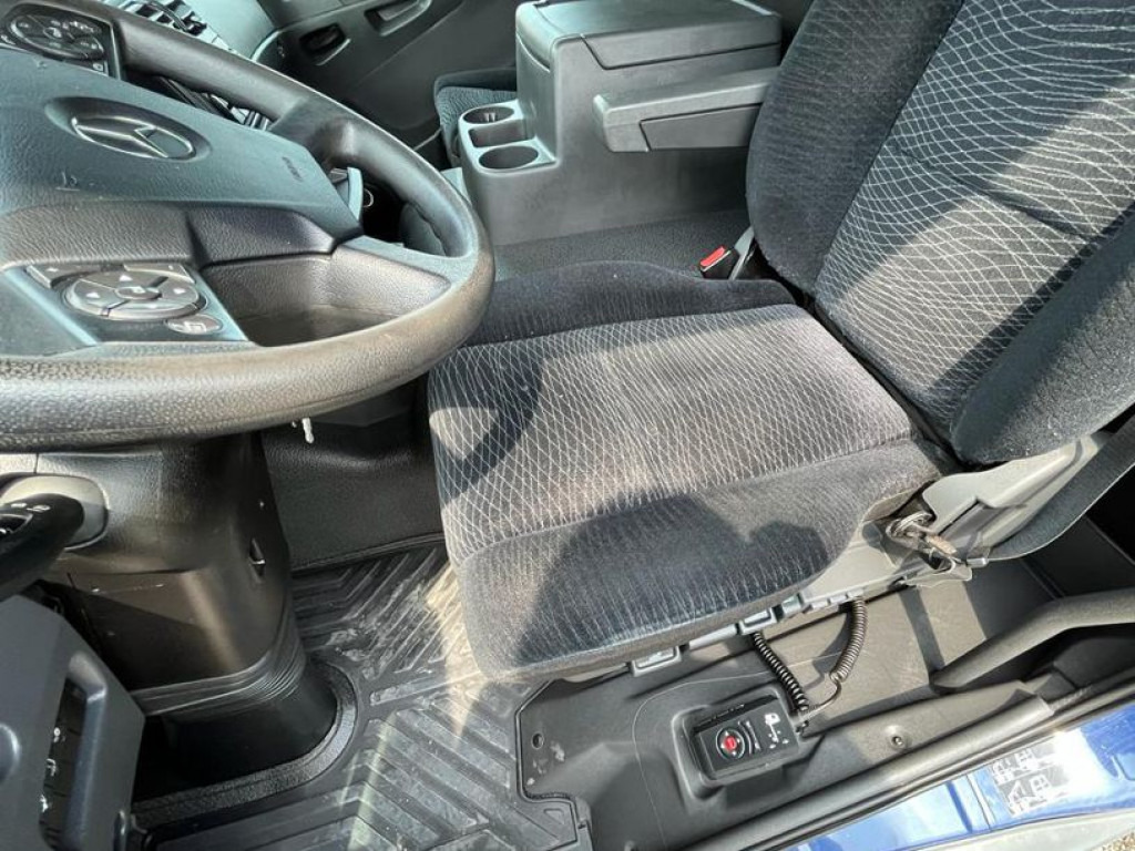 MERCEDES-BENZ Atego 1224 L  Pritsche LBW LBW 1.5to - Curtainsider truck: picture 2 MERCEDES-BENZ Atego 1224 L  Pritsche LBW LBW 1.5to - Curtainsider truck: picture 2