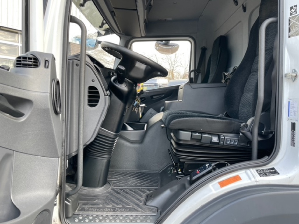 MERCEDES-BENZ Atego 1224 L Pritsche LBW LBW 1.5to - Curtainsider truck: picture 5 MERCEDES-BENZ Atego 1224 L Pritsche LBW LBW 1.5to - Curtainsider truck: picture 5