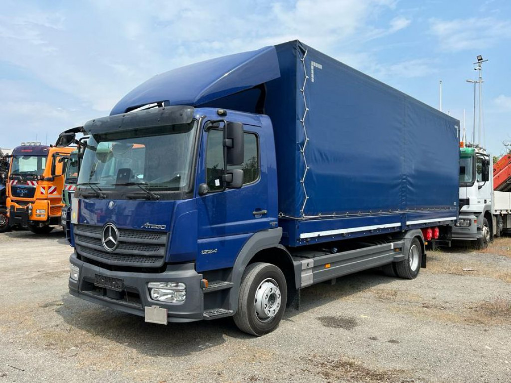 MERCEDES-BENZ Atego 1224 L  Pritsche LBW LBW 1.5to - Curtainsider truck: picture 1 MERCEDES-BENZ Atego 1224 L  Pritsche LBW LBW 1.5to - Curtainsider truck: picture 1
