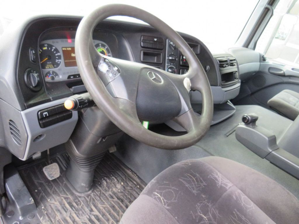 Mercedes-Benz Actros 4141 8x6 4 Achs Muldenkipper Kupplung, 1. - Tipper: picture 5 Mercedes-Benz Actros 4141 8x6 4 Achs Muldenkipper Kupplung, 1. - Tipper: picture 5